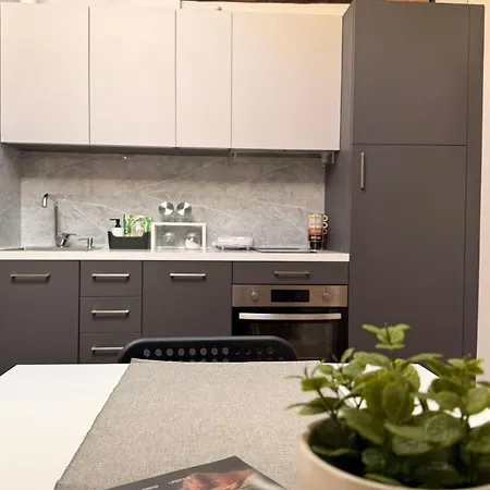 Centro Con Ascensore Borgo 22 *